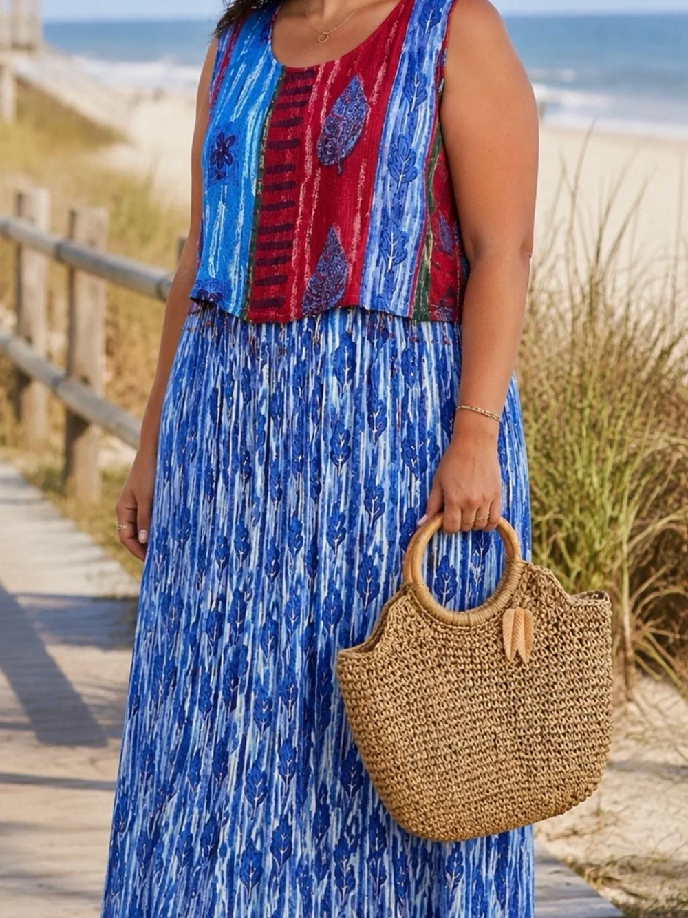 Tommy Bahama Tan Raffia Straw Hobo Carved Handles Leaves Charms Tote Bag EUC